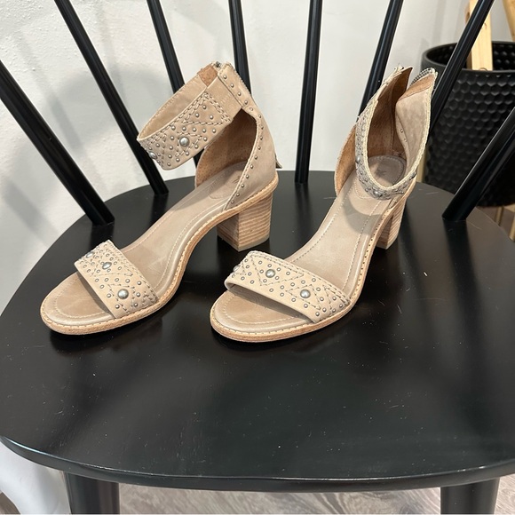 Frye Brielle studded deco sandals, size 8, taupe - Picture 2 of 15